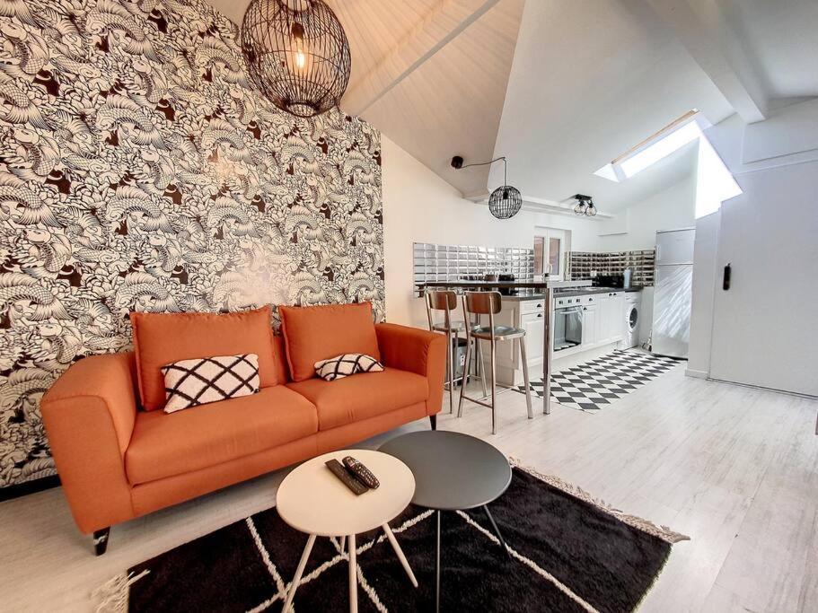 Bienvenue A La Tatoo Room Bourgoin-Jallieu Екстериор снимка